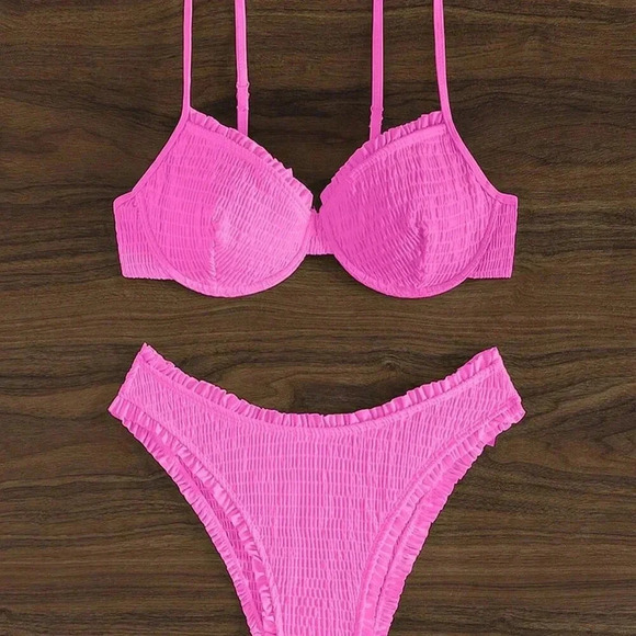 Pink Beach Women's Bikini Set - Picture 4 of 7